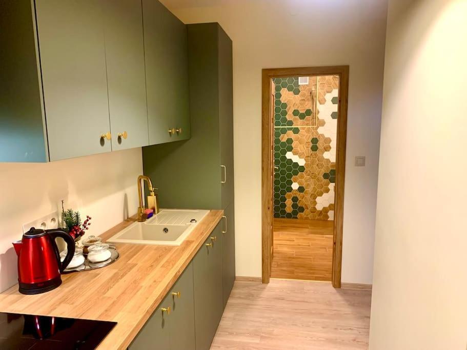 Brand New, Design Apartment Jojo, Oldtown, Balcony Bratislava Exterior photo