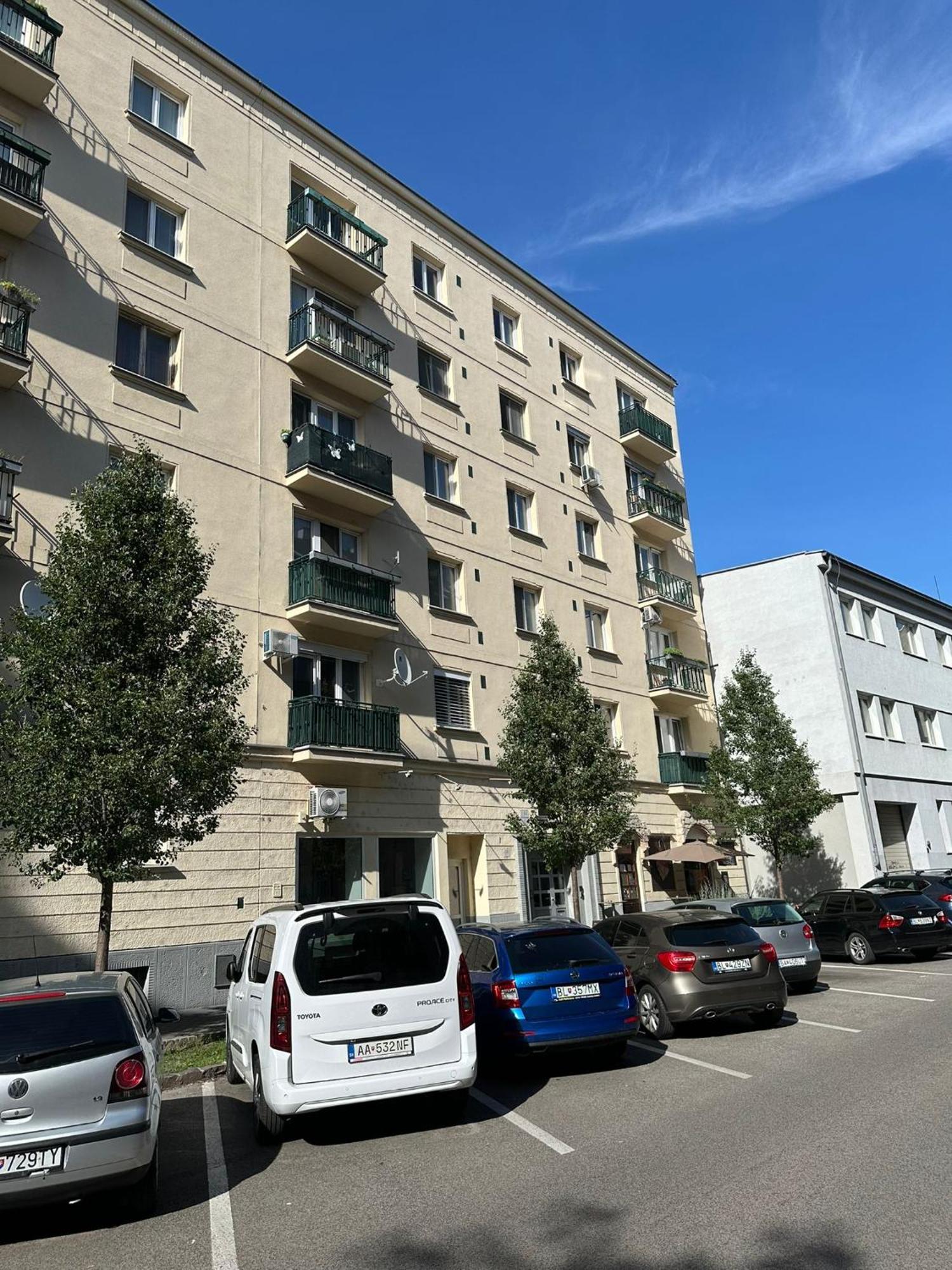 Brand New, Design Apartment Jojo, Oldtown, Balcony Bratislava Exterior photo